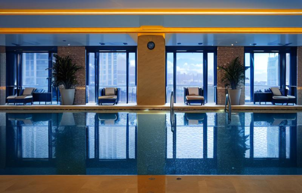 酒店<a href=http://www.dbji.com.cn target=_blank class=infotextkey>冷卻塔維修</a>工程